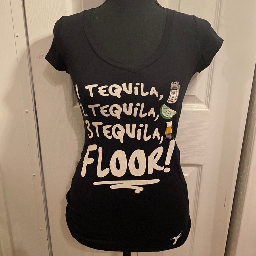 Women’s | small | graphic tee | v-neck